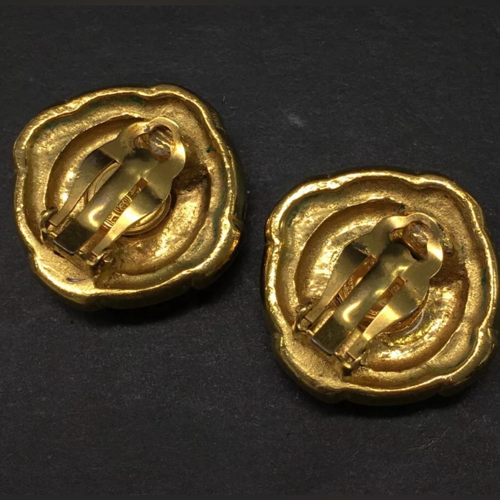 CHANEL CC Logo Gold Tone Earrings - Picture 6 of 8